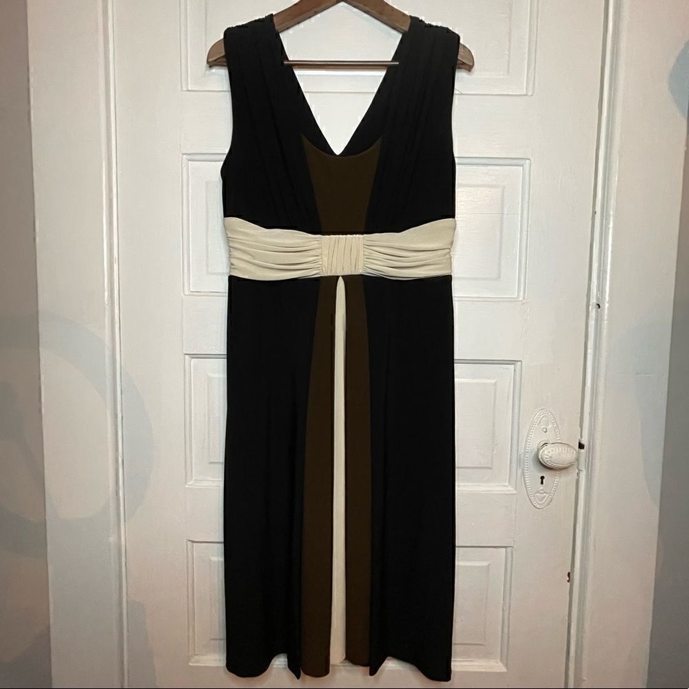 Anne Klein Tricolor Sleeveless Front & Back V-Neck Dress